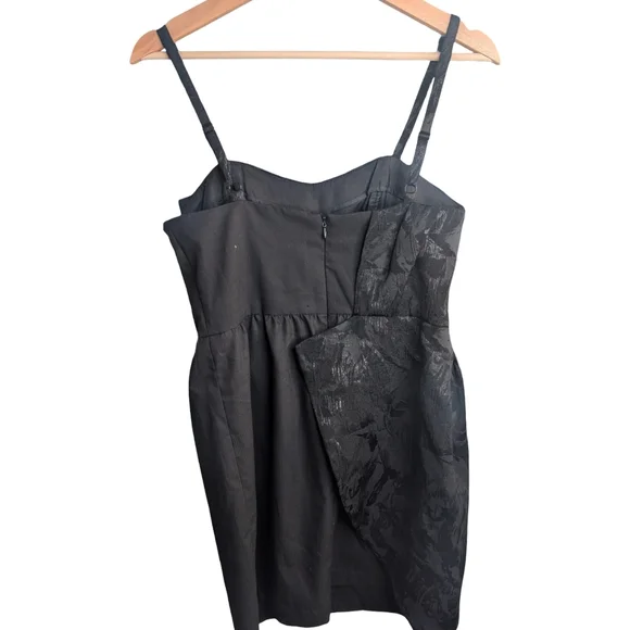 BCBG Generation Black Jacquard Cocktail Dress Size 4 - Picture 6 of 10